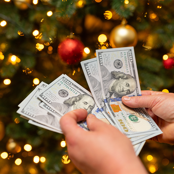 holiday-spending spending money on holiday gifts